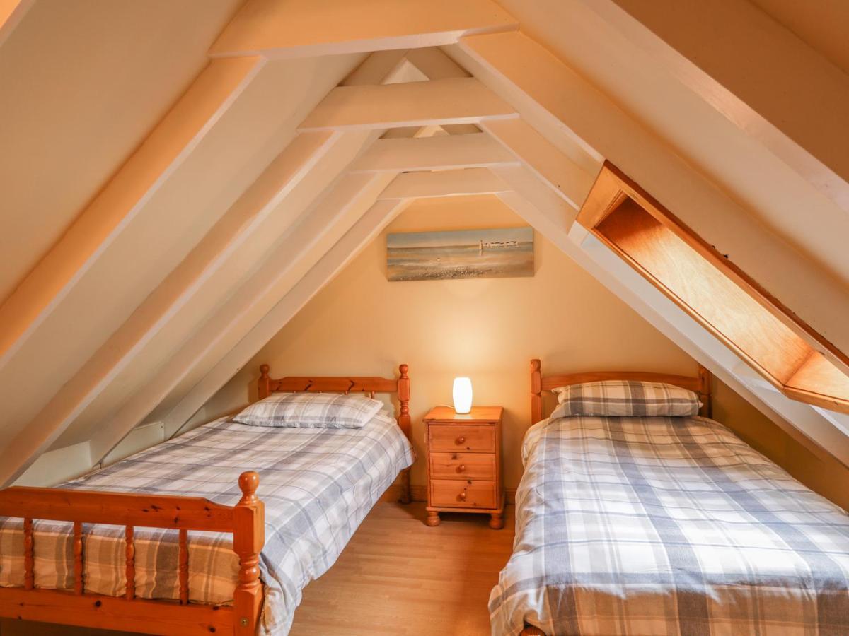 83 Seatown Villa Buckie Bagian luar foto