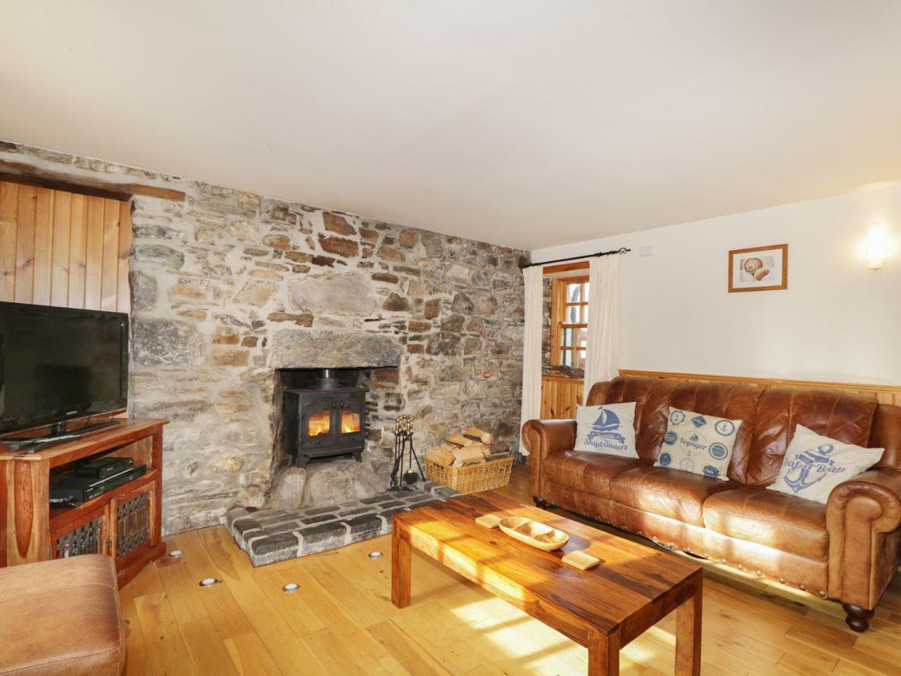 83 Seatown Villa Buckie Bagian luar foto